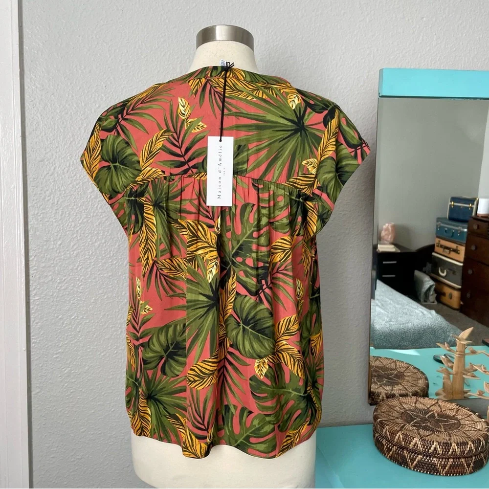 NWT Maison d’Amelie Paris Coral Tropical Print Cap-Sleeve V-Neck Blouse Top New - Picture 4 of 11